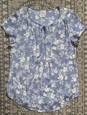 Como Vintage Blue Floral Short-Sleeve Blouse